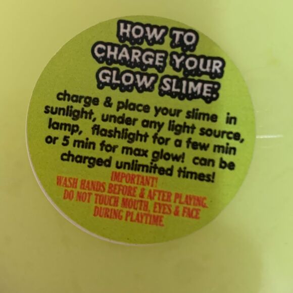 KY-SLIME New Moon Glow-in-the-Dark Slimes – 2 Pack (8oz Each) + Rescue Spray - Picture 5 of 9